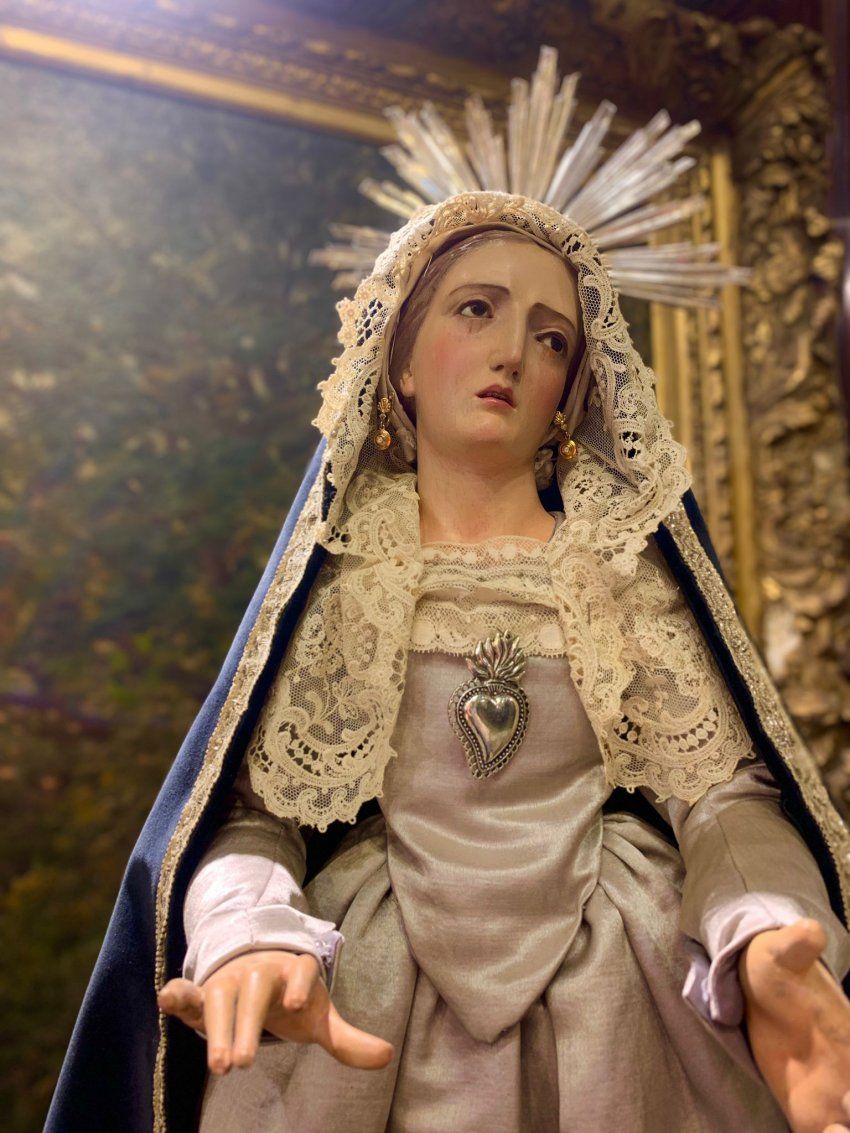 Virgen Dolorosa napolitana, S