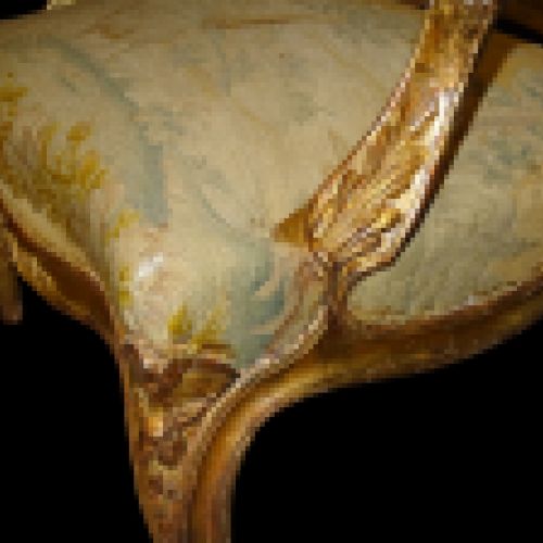 Sillón Luis XV, maderera tallada y sobredorada con tapiz, S.XVIII