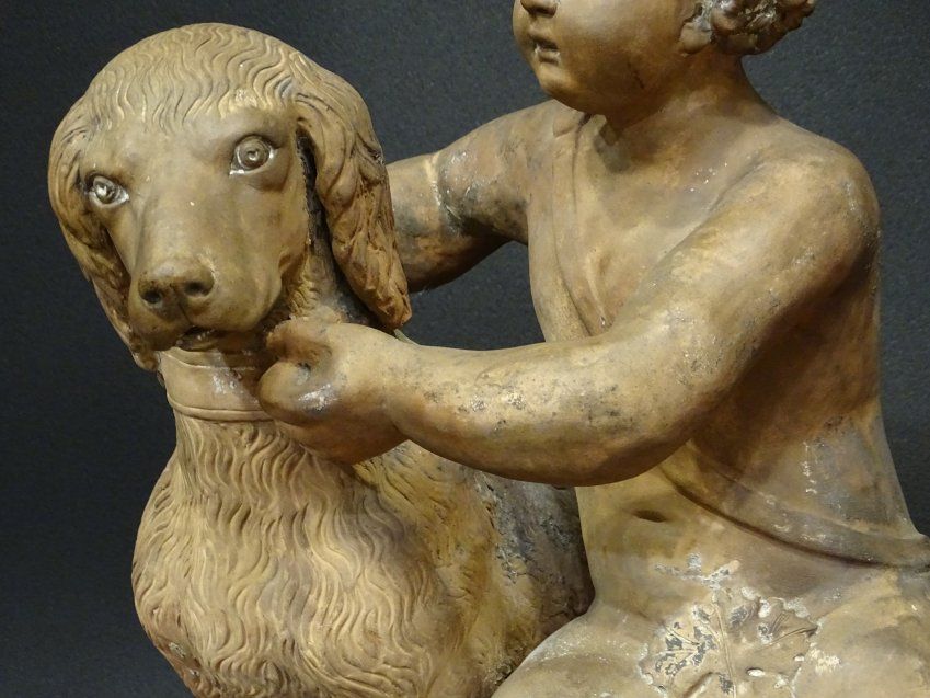 Magnífica Terracota francesa S.XVIII "Niño con perro"