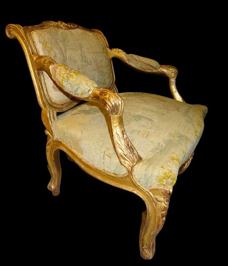 Sillón Luis XV, maderera tallada y sobredorada con tapiz, S.XVIII
