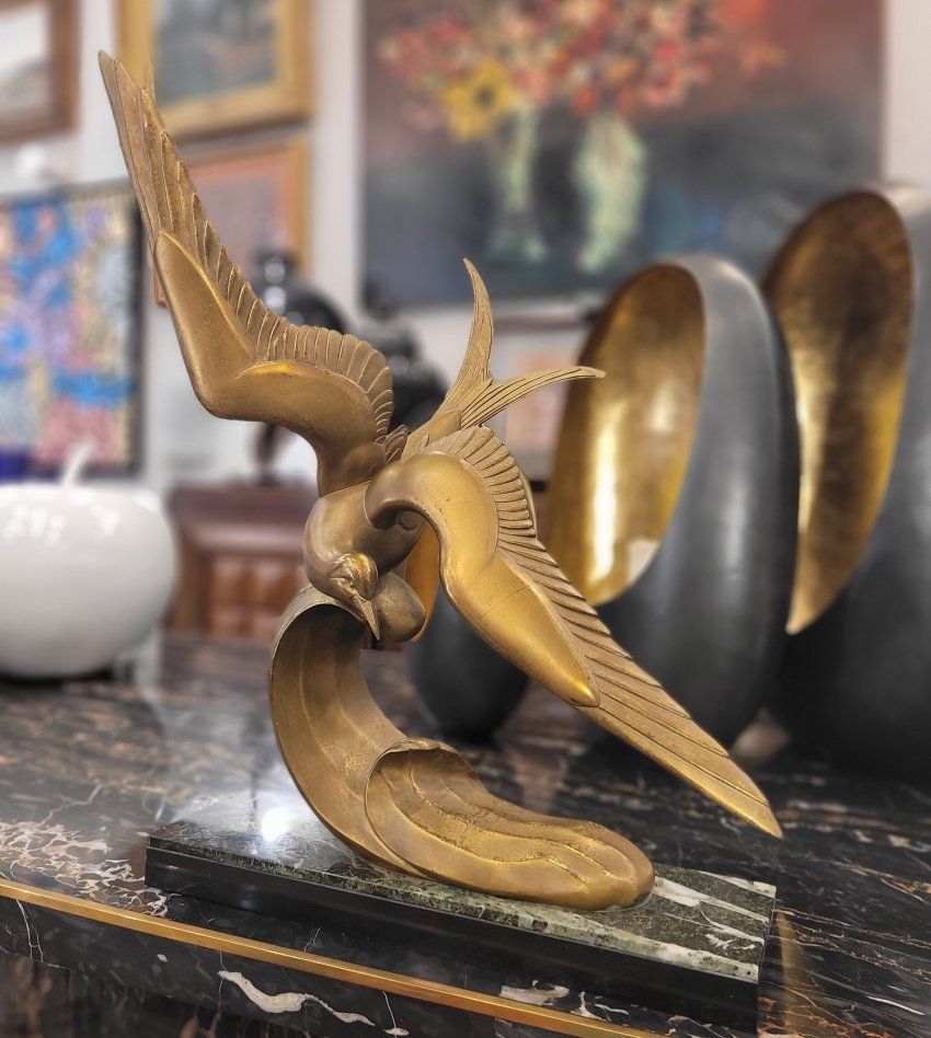 Escultura “Gaviota sobrevolando una ola”, en bronce y mármol, Art Déco, 20´s – 30´s, siguiendo a Irénée Rochard   Francia