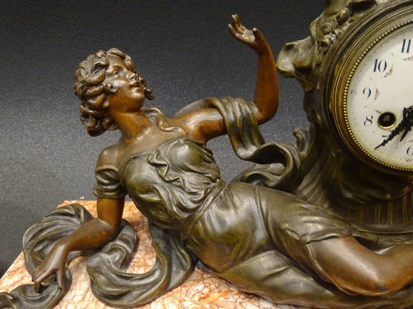 Guarnición de reloj Francés ,París, tres piezas, mármol y bronce, S.XIX