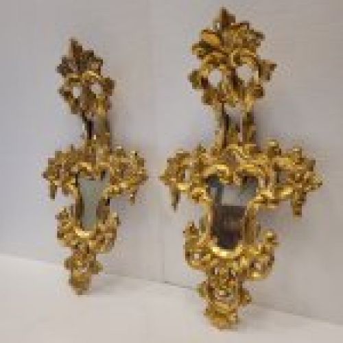Pareja de pequeñas cornucopias, espejos, madera tallada y dorada con oro fino, S