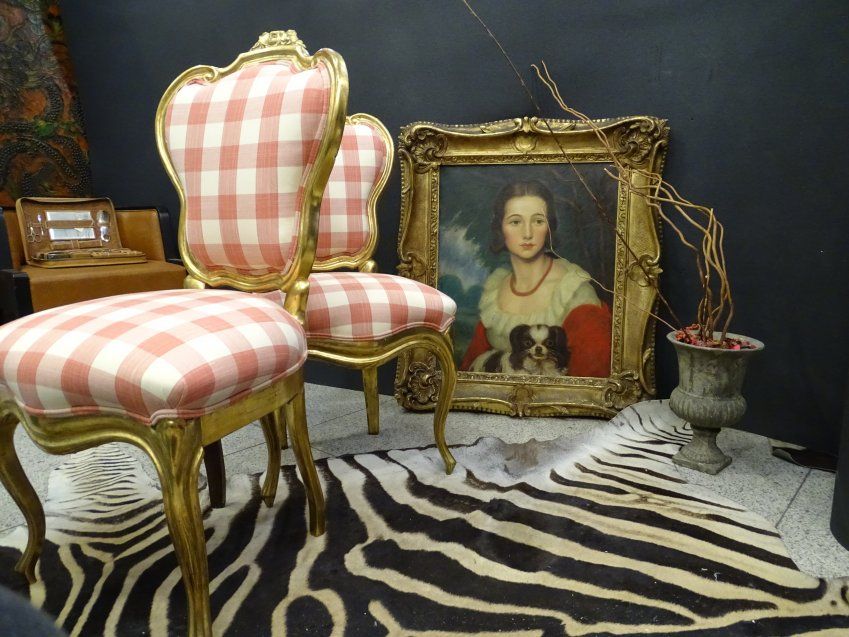 Pareja de sillas  estilo Luis XV, S