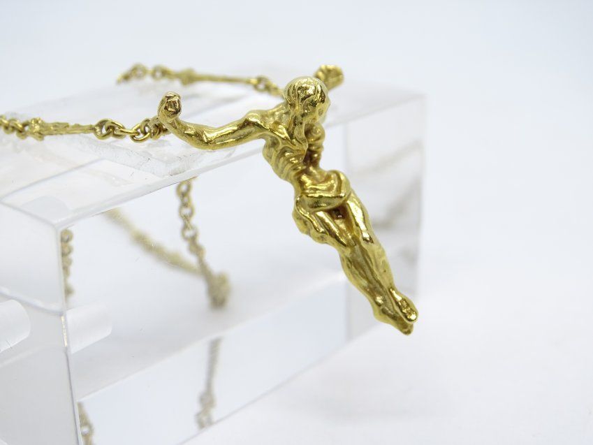 Crucifijo “Cristo de San Juan de la Cruz” de Dalí con cadena de 50 cm de clavos en oro de 18k
