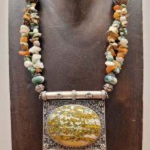 Collar tibetano plata, jade y piedras semipreciosas, años 70