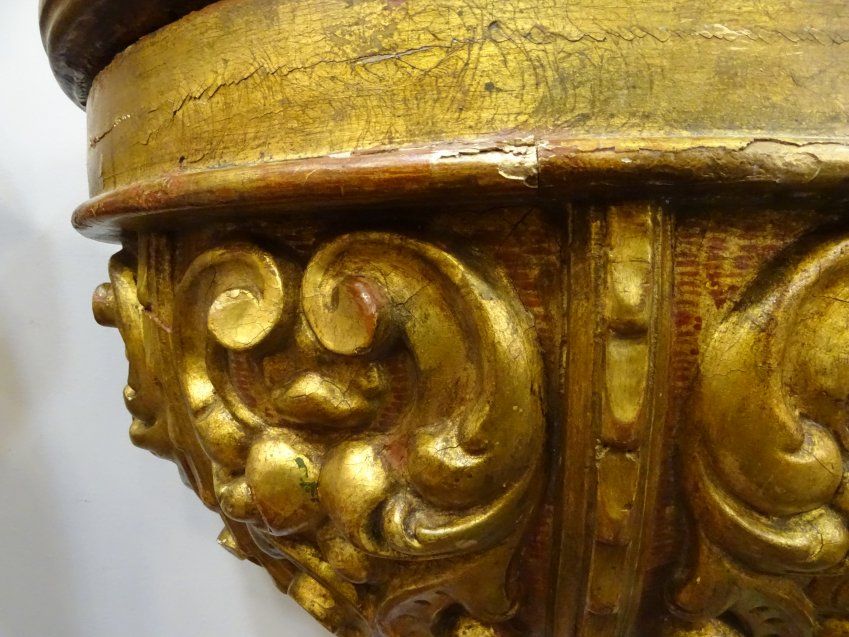 Ménsula barroca en madera tallada y dorada, S