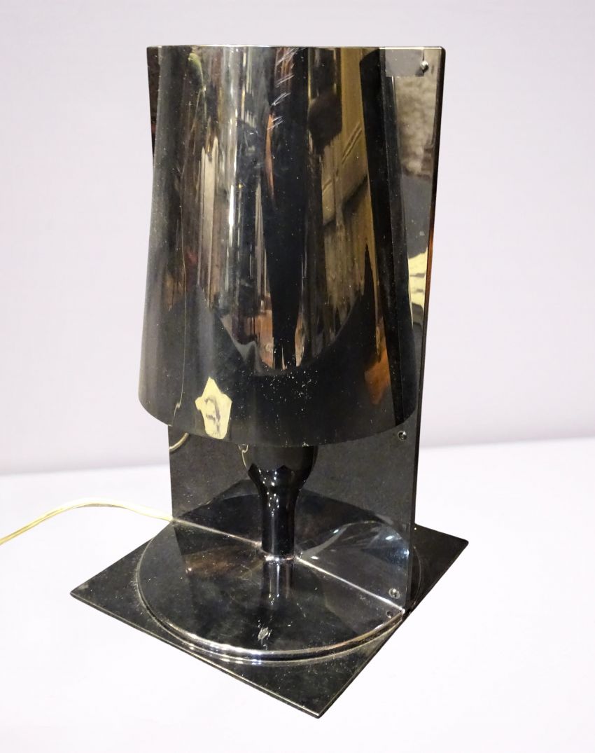 Lámpara TAKE de sobremesa diseño de Laviani para Kartell