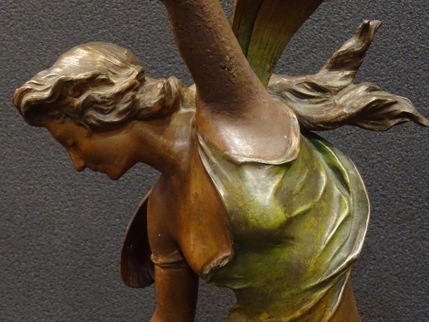 Escultura en bronce Art Nouveau, Julien Caussé "Abeille", 1890