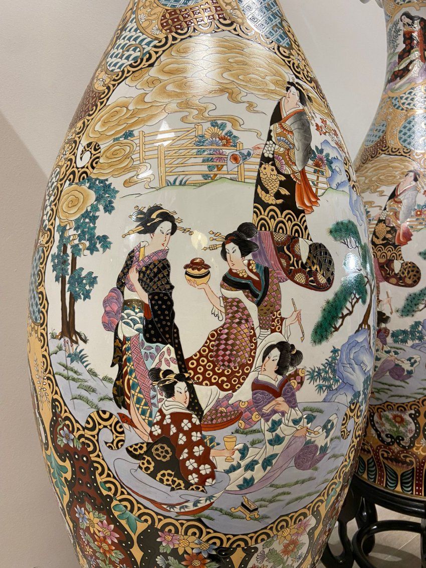 Pareja de jarrones japones, periodo Showa (1926 – 1989) s