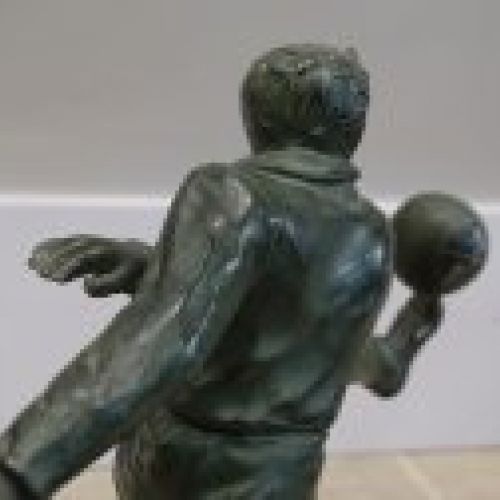 Escultura Futbolista años 30, after Raymond Tschudin