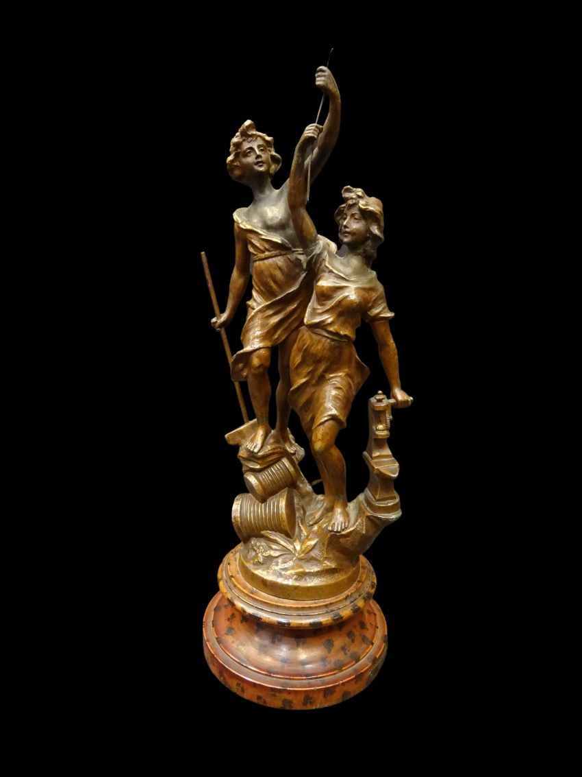 DSC03548 escultura bronce frances francesa removebg (1)