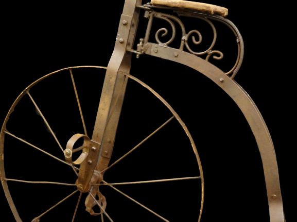 Bicicleta antigua Penny-Farthing, 1900