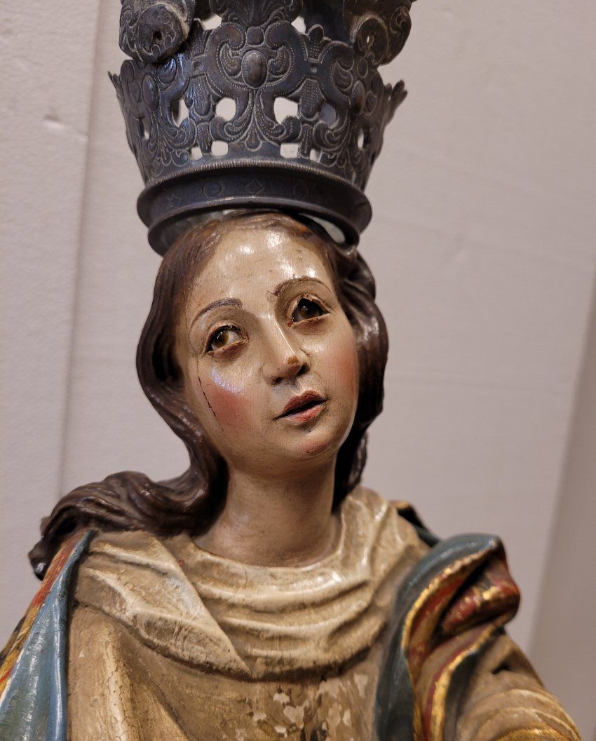 Talla Inmaculada Concepción, madera estucada, policromada y dorada, plata y cristal