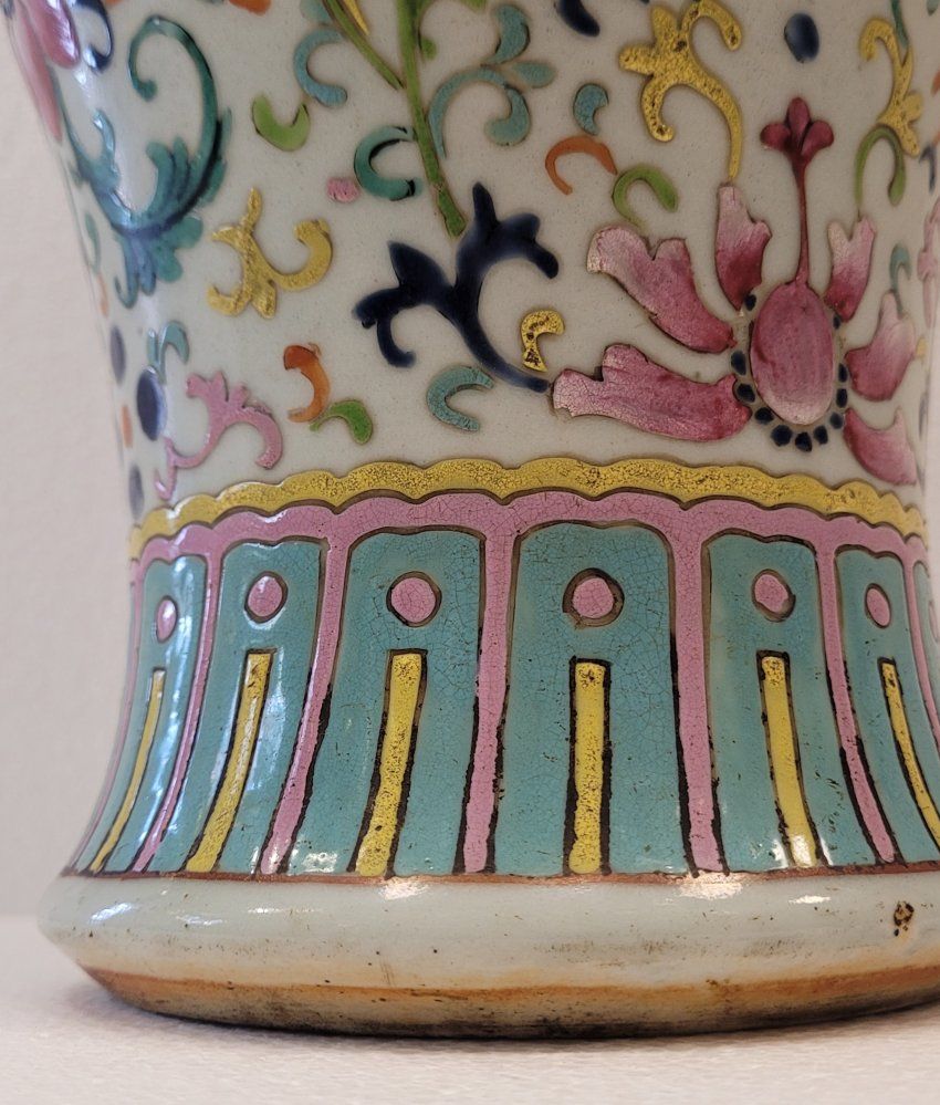 Jarrón de Porcelana Familia Rosa, Guangxu, fin