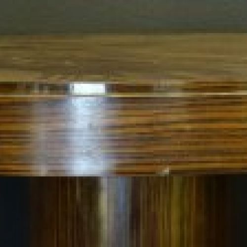 Mesa gueridón Art Decó en madera de palosanto