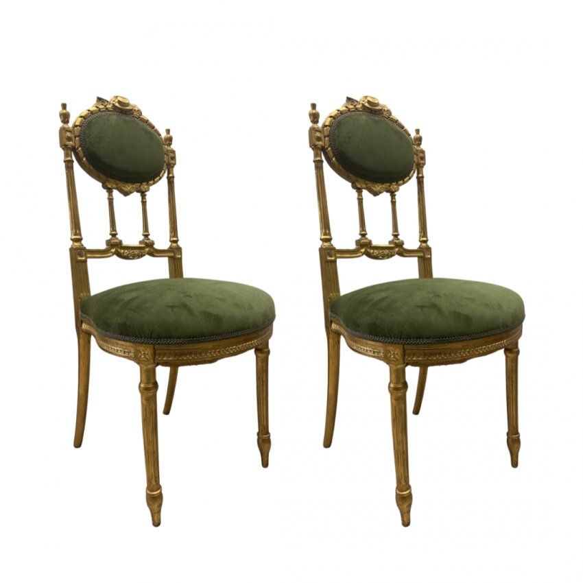 Pareja de sillas en madera dorada con tapizado en terciopelo verde, época Napoleón III, estilo Luis XVI   Francia