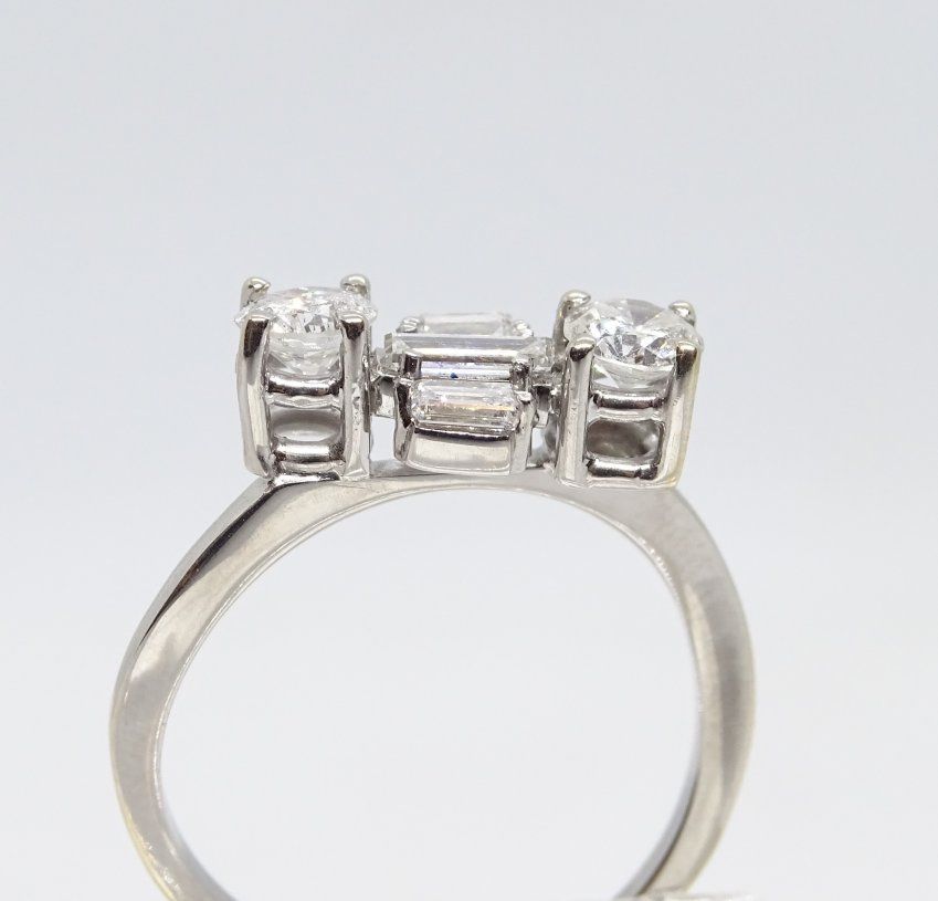 Sortija "Tu y Yo", diamantes talla brillante, carré y baguette - 0.85 cts