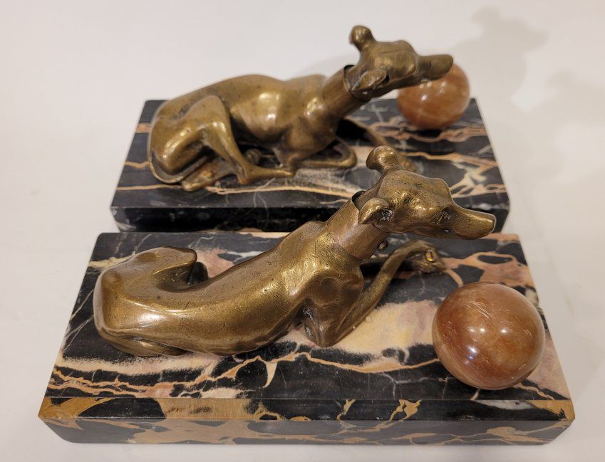 Perritos en bronce y mármol, Art Decó, 30´s   40´s   Francia