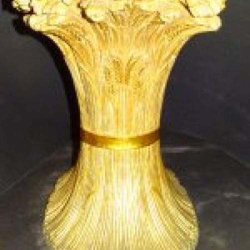 Mesa Coco Channel, “Gerbes de blé” madera tallada dorada, años 70
