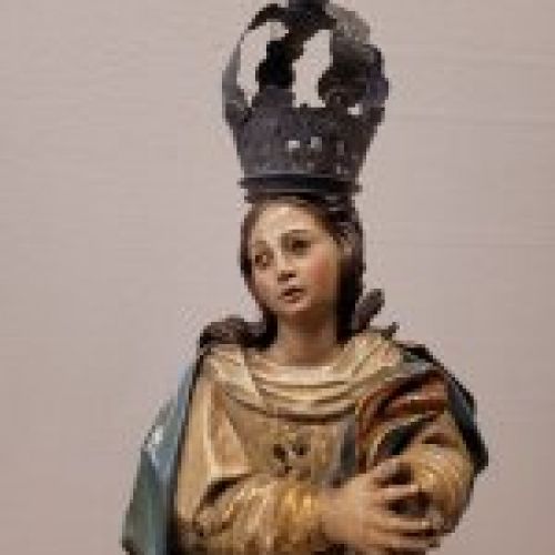 Talla Inmaculada Concepción, madera estucada, policromada y dorada, plata y cristal