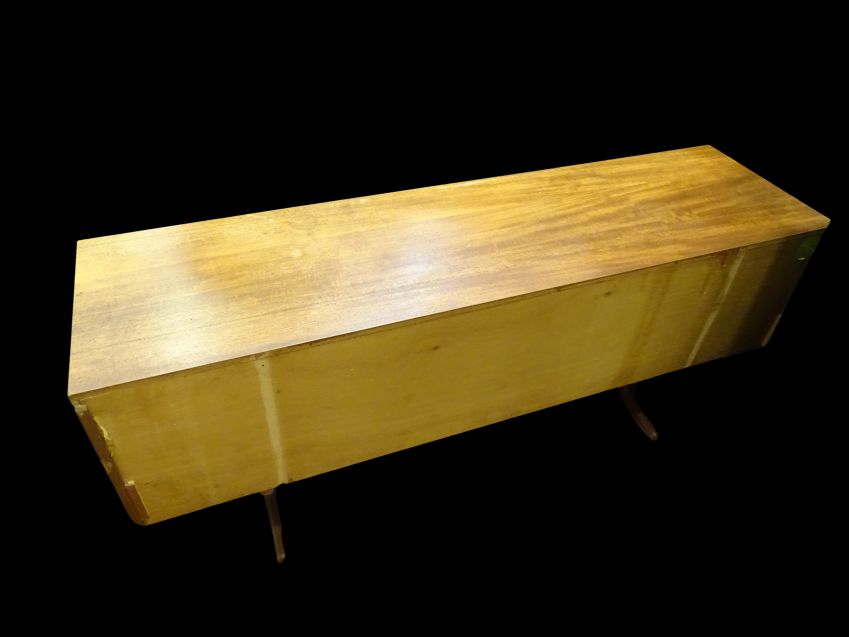 Sideboard nórdico 50s Frank Guille,  en madera de teka