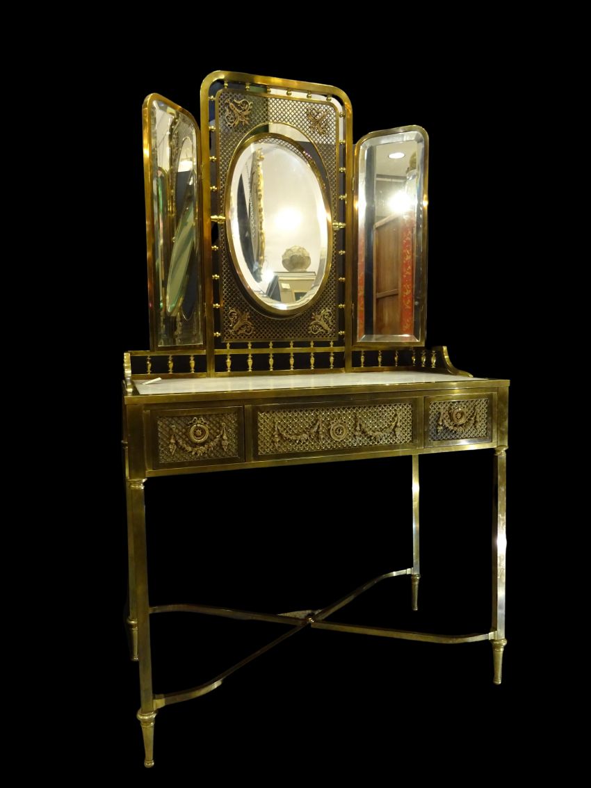 Tocador Art Nouveau en bronce dorado y mármol, 30s